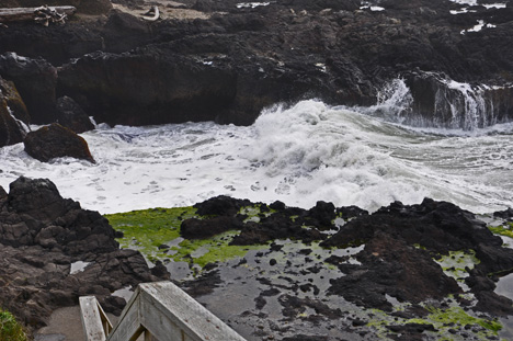 The inlet from the ocean to the Spouting Horn