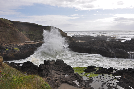 The inlet from the ocean to the Spouting Horn