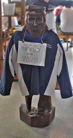 a weird greeter as you enter Mo's restaurant