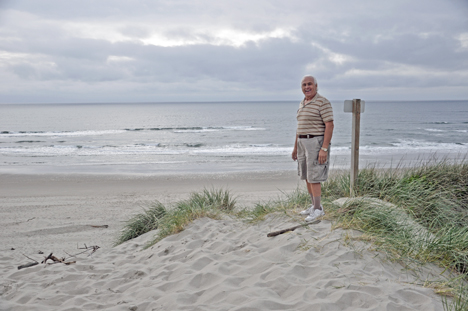 Lee at the top of the sand dune