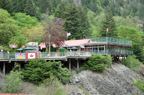 reaching the visitor's center