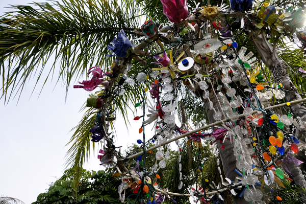 tree deco at the bowling ball house at Whimzeyland