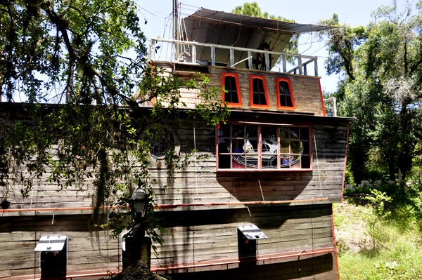 Boat in the Moat restaurant at Solomon's Castle