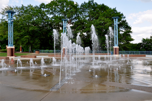 water fountain at a water park