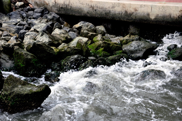 waves crashing onto the rocks.