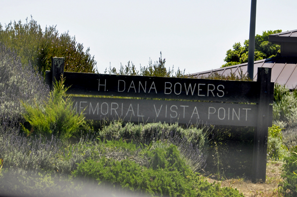Vista point sign