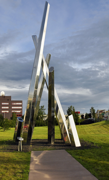 Polaris sculpture