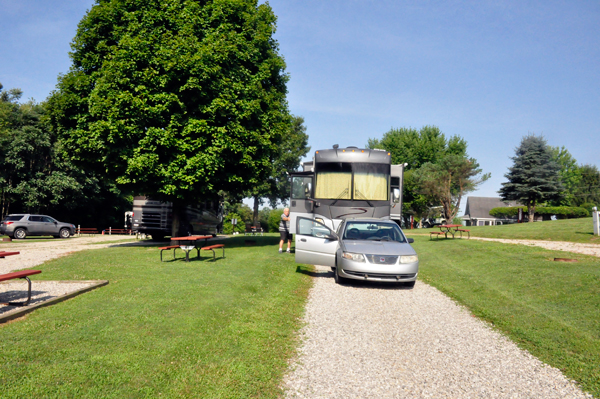 the RV of The Two RV Gypsies at Wolfies's