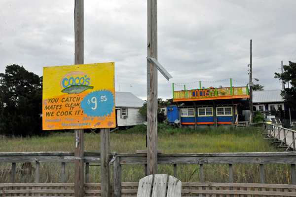 Coco's cooking sign