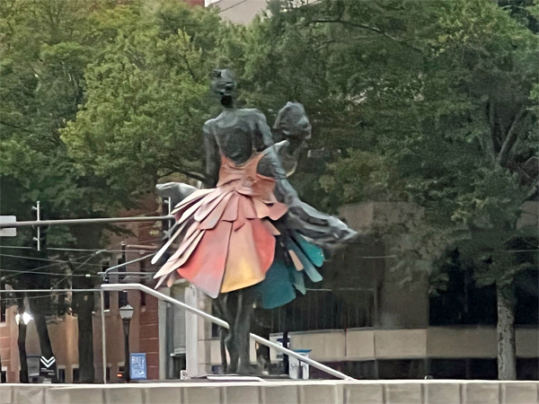 dancing statues