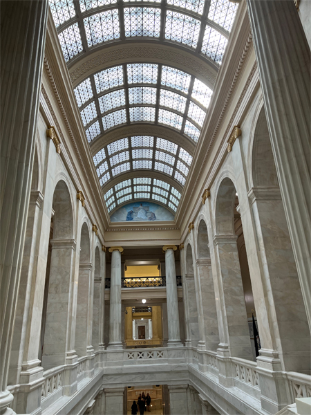 nside Arkansas State Capitol building