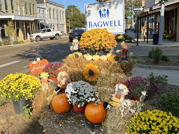 Halloween decor in Senatobia Mississippi