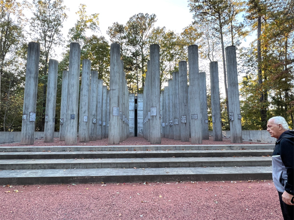 The Columns at Alabama Veterans Memorial Park and Lee Duquette
