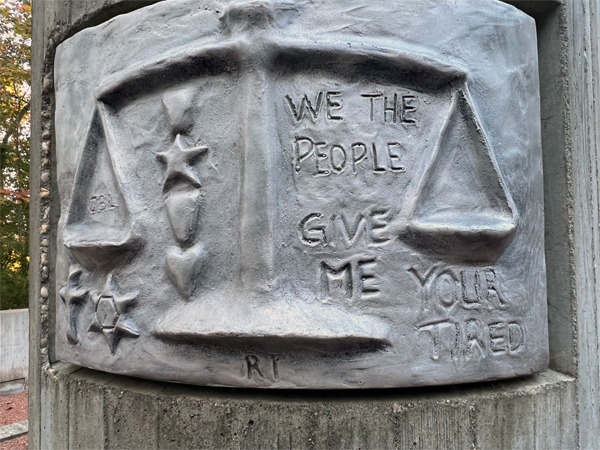 column at Alabama Veterans Memorial Park