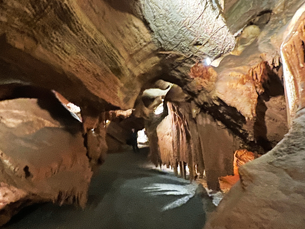 colored lights in Shenandoah Caverns