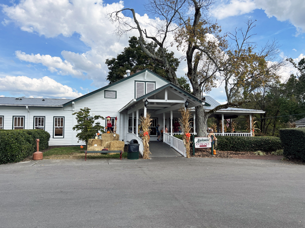 Applewood Farmhouse Restaurant