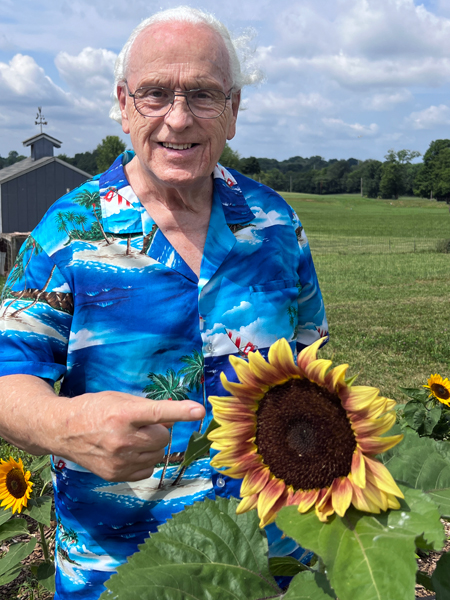 Lee Duquette and a Sunflower
