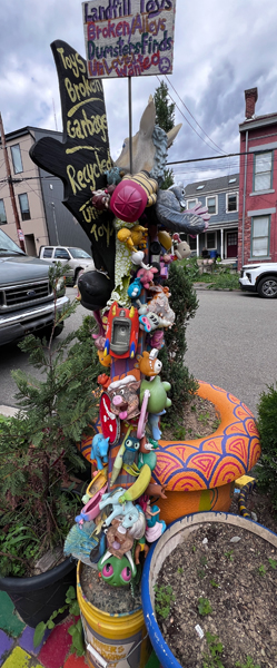 Randyland totem pole