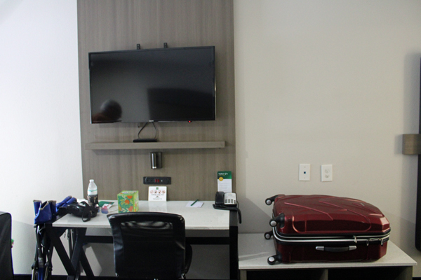 desk, and tv