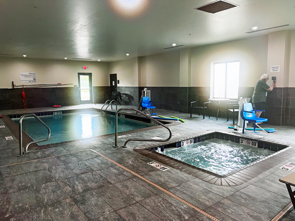 pool area 