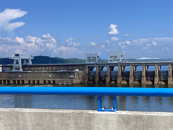 TVA Kentucky Dam dam