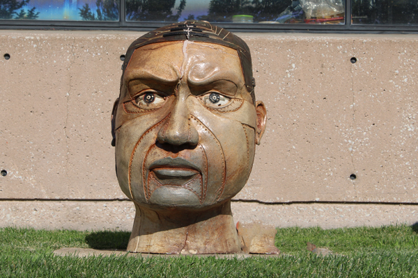 Figureine head sculpture art
