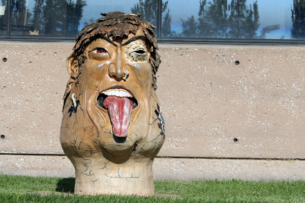 Figureine head sculpture art