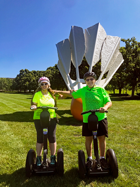 Lee and Karenn duquette by the giant Badmitten birdie