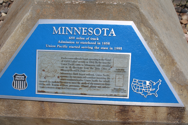 Minnesota had 659 miles of track