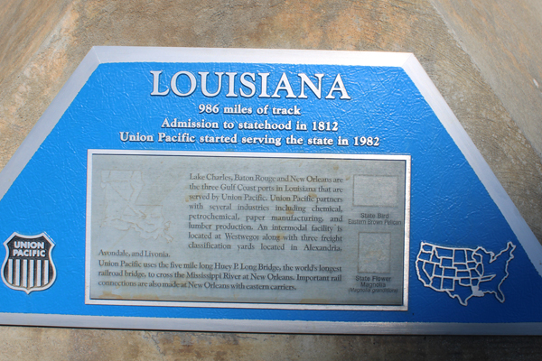 Louisiana had 986 miles of track