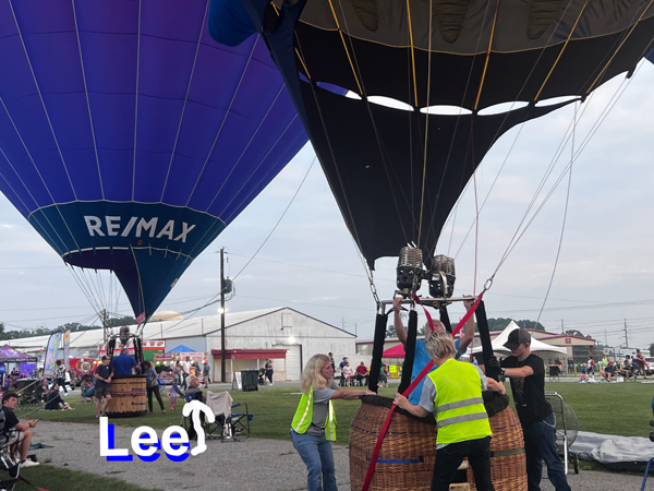 Lee Duquette and tethered balloons