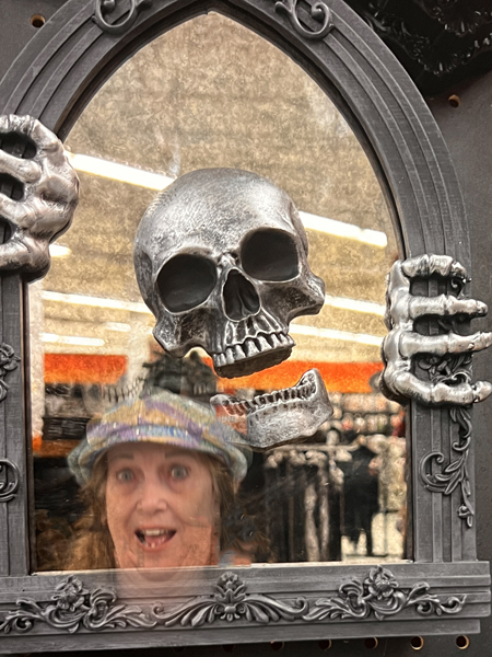 Karen Duquwtte and a skeleton