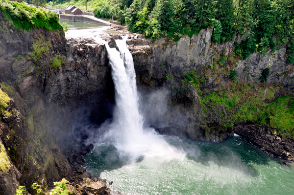 View of Snoqualmie Falls from upper level platform