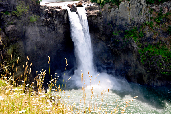 View of Snoqualmie Falls from upper level platform