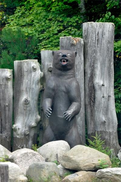 entrance to Olswald's Bear Ranch 