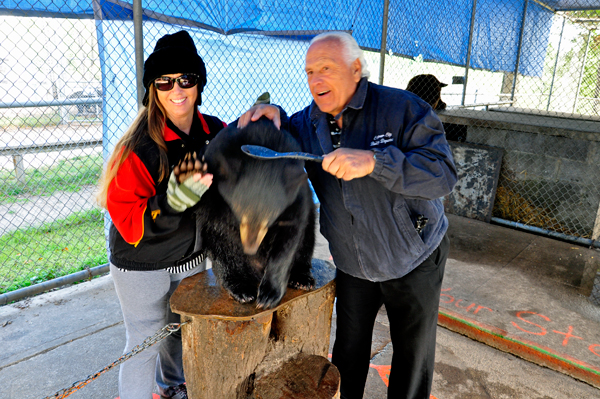 The two RV Gypsies and a black bear