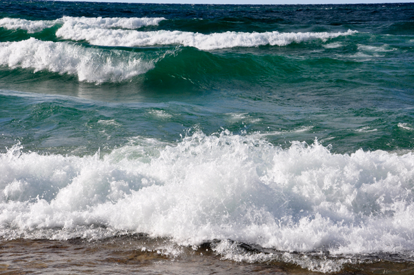 big waves on Lake Superior