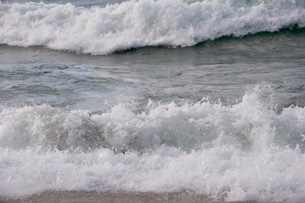 big waves on Lake Superior