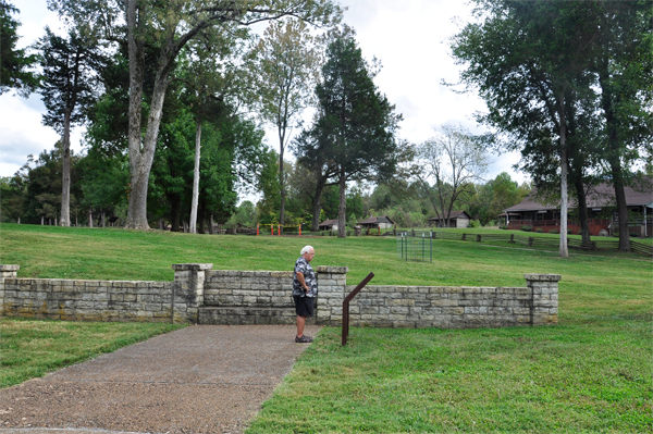 Lee Duquette reads informative signs