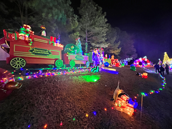 train with Christmas gifts